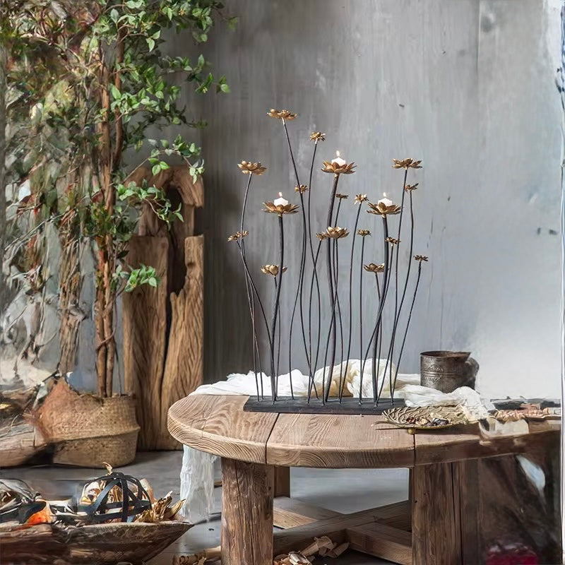Candelabri a forma di fiore in ferro