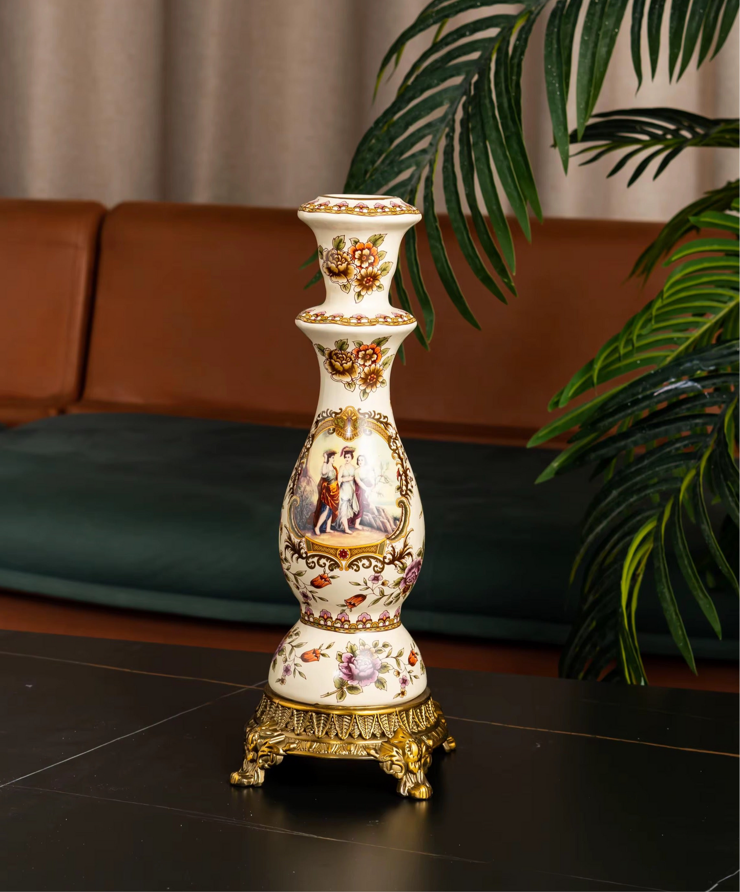 European  Vintage  Golden Pattern One Arm Candlestick Holder